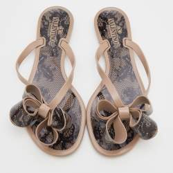 Pre Owned Valentino Beige/Black Lace Print PVC Bow Thong Sandals Size 36