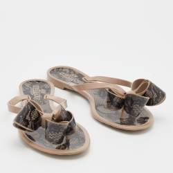 Pre Owned Valentino Beige/Black Lace Print PVC Bow Thong Sandals Size 36