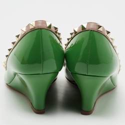 Pre Owned Valentino Green/Beige Patent And Leather Rockstud Wedge Pumps Size 38