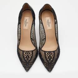 Pre Owned Valentino Black Lace Pointed Toe Pumps Size 39