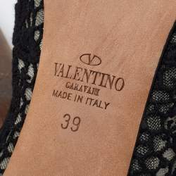 Pre Owned Valentino Black Lace Pointed Toe Pumps Size 39