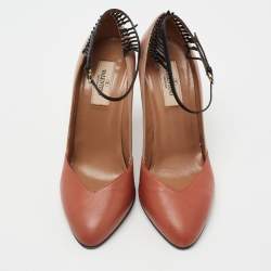 Pre Owned Valentino Two Tone Leather Mary Jane Pumps Size 37