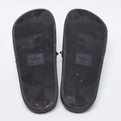 Pre Owned Valentino Black Rubber Rockstud Slides Size 40