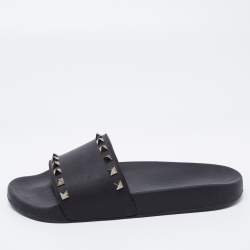 Pre Owned Valentino Black Rubber Rockstud Slides Size 40