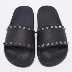 Pre Owned Valentino Black Rubber Rockstud Slides Size 40