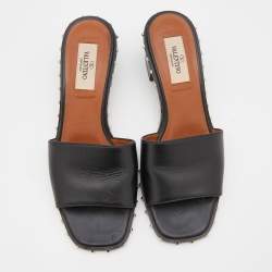 Pre Owned Valentino Black Leather Rockstud Slide Sandals Size 36