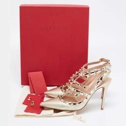 Pre Owned Valentino Gold Leather Rockstud Pumps Size 39