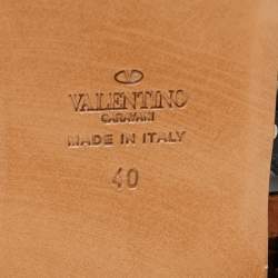 Pre Owned Valentino Black Leather Gladiator Flat Sandals Size 40