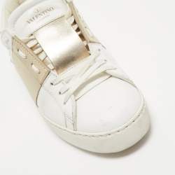 مملوكة مسبقًا Valentino White/Gold Leather Rockstud Low Top Sneakers Size 36.5