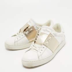مملوكة مسبقًا Valentino White/Gold Leather Rockstud Low Top Sneakers Size 36.5