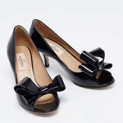 Pre Owned Valentino Black Patent Leather Bow Open Toe Pumps Size 35