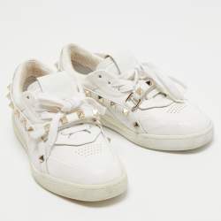 Pre Owned Valentino White Leather Rockstud Low Top Sneakers Size 35