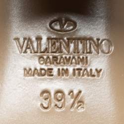 Pre Owned Valentino Pink Leather Rockstud Sandals Size 39.5