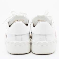 Pre Owned Valentino White/Blush Pink Leather Rockstud Low Top Sneakers Size 37.5