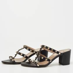 Pre Owned Valentino Black Leather Rockstud Slide Sandals Size 36.5