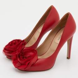 Pre Owned Valentino Red Leather Flower Applique Peep Toe Pumps Size 36