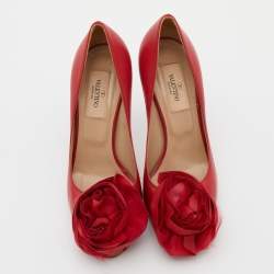 Pre Owned Valentino Red Leather Flower Applique Peep Toe Pumps Size 36
