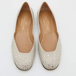 Pre Owned Valentino Off White Metallic Fabric Crystal Embellished Ballet Flats Size 37.5