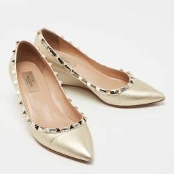 Pre Owned Valentino Metallic Gold Leather Rockstud Pumps Size 37.5