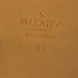 Pre Owned Valentino Beige/Gold Canvas Escape V logo Espadrille Flats Size 35