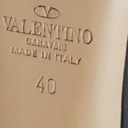 Pre Owned Valentino Black/Beige Leather Rockstud Pumps Size 40