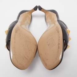 Pre Owned Valentino Black Leather Roman Stud Slide Sandals Size 37.5