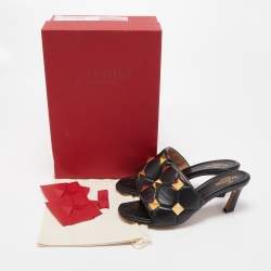 Pre Owned Valentino Black Leather Roman Stud Slide Sandals Size 37.5