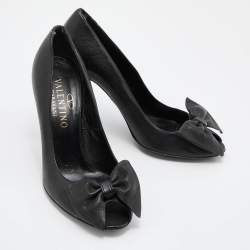 Pre Owned Valentino Black Leather Bow Peep Toe Pumps Size 38.5