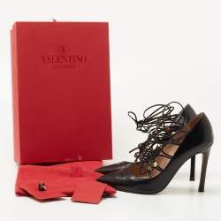 Pre Owned Valentino Black Leather Studded Accents Pumps Size 36.5