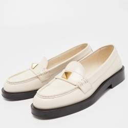 Pre Owned Valentino Cream Leather Roman Stud Loafer Size 38