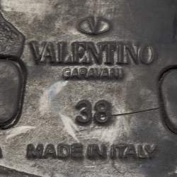 Pre Owned Valentino Black Jelly Rockstud Bow Thong Flats Size 38