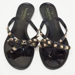 Pre Owned Valentino Black Jelly Rockstud Bow Thong Flats Size 38