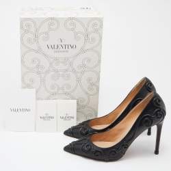 Pre Owned Valentino Black Leather Swirl Detail Pointed Toe Pumps Size 38