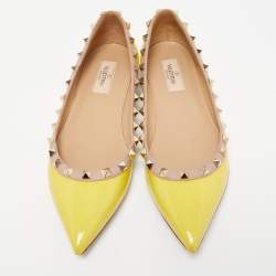 مملوكة مسبقًا Valentino Yellow Patent Leather Rockstud Ballet Flats Size 38