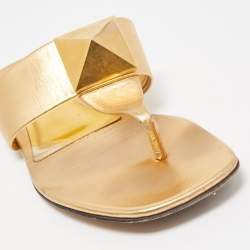 Pre Owned Valentino Gold Leather One Stud Thong Flats Size 38