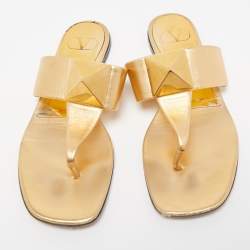 Pre Owned Valentino Gold Leather One Stud Thong Flats Size 38
