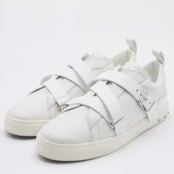 مملوكة مسبقًا حذاء رياضي فالنتينو روكستد جلد وردي/أبيض عنق منخفض مقاس 37.5