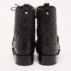 Pre Owned Valentino Black Quilted Leather Rockstud Buckle Details Ankle Boots Size 39  