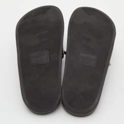 Pre Owned Valentino Black Rubber Rockstud Slides Size 38