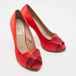 Valentino Red Pleated Satin Peep Toe Pumps Size 39