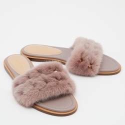 Pre Owned Valentino Pink Fur and Leather Rockstud Flat Sandals Size 39