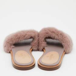 Pre Owned Valentino Pink Fur and Leather Rockstud Flat Sandals Size 39