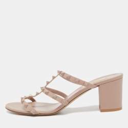 Pre Owned Valentino Beige Leather Rockstud Block Heel Slide Sandals Size 41
