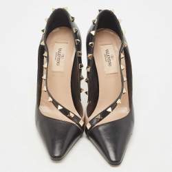 Pre Owned Valentino Black/Beige Leather Studded Pointed Toe Pumps Size 35