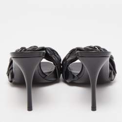 Pre Owned Valentino Black Flower Detail Leather Slide Sandals Size 39