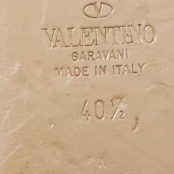 Pre Owned Valentino Cream Quilted Leather Roman Stud Flat Slides Size 40.5