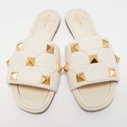 Pre Owned Valentino Cream Quilted Leather Roman Stud Flat Slides Size 40.5