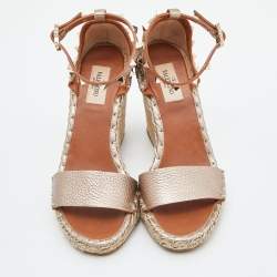 Pre Owned Valentino Metallic Gold Leather Rockstud Ankle Strap Wedge Espadrille Sandals Size 37