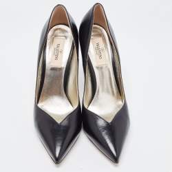 Pre Owned Valentino Black Leather Pointed Toe Pumps Size 37.5