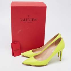 Pre Owned Valentino Green Leather Rockstud Pumps Size 40